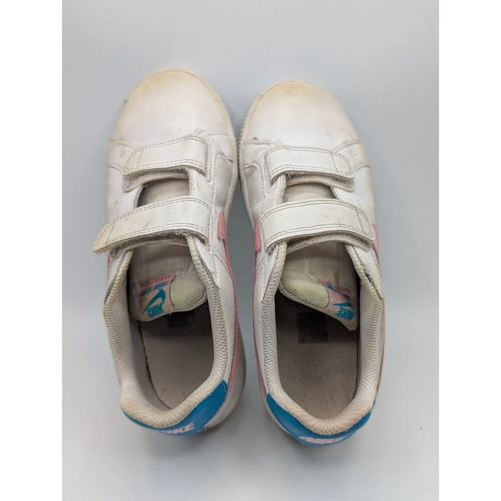 Nike classic timeless